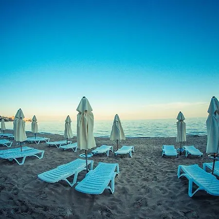 Sea Paradise 2-room Seafront In Sveti Vlas Μπουργκάς