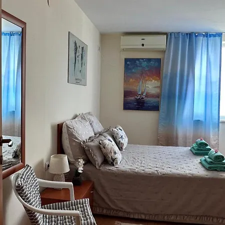 Sea Paradise 2-room Seafront In Sveti Vlas